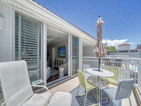 Longboat Key Gulf View Two Bedroom Vacation Rental PLUS DEN (3 bedrms)